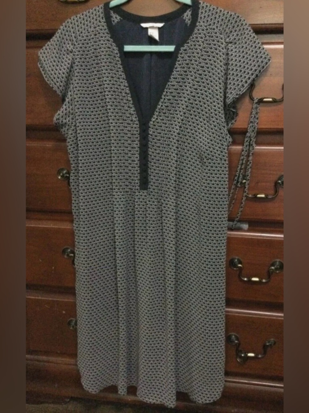 Shell Patterned V-Neck Midi Tie Waist Dress